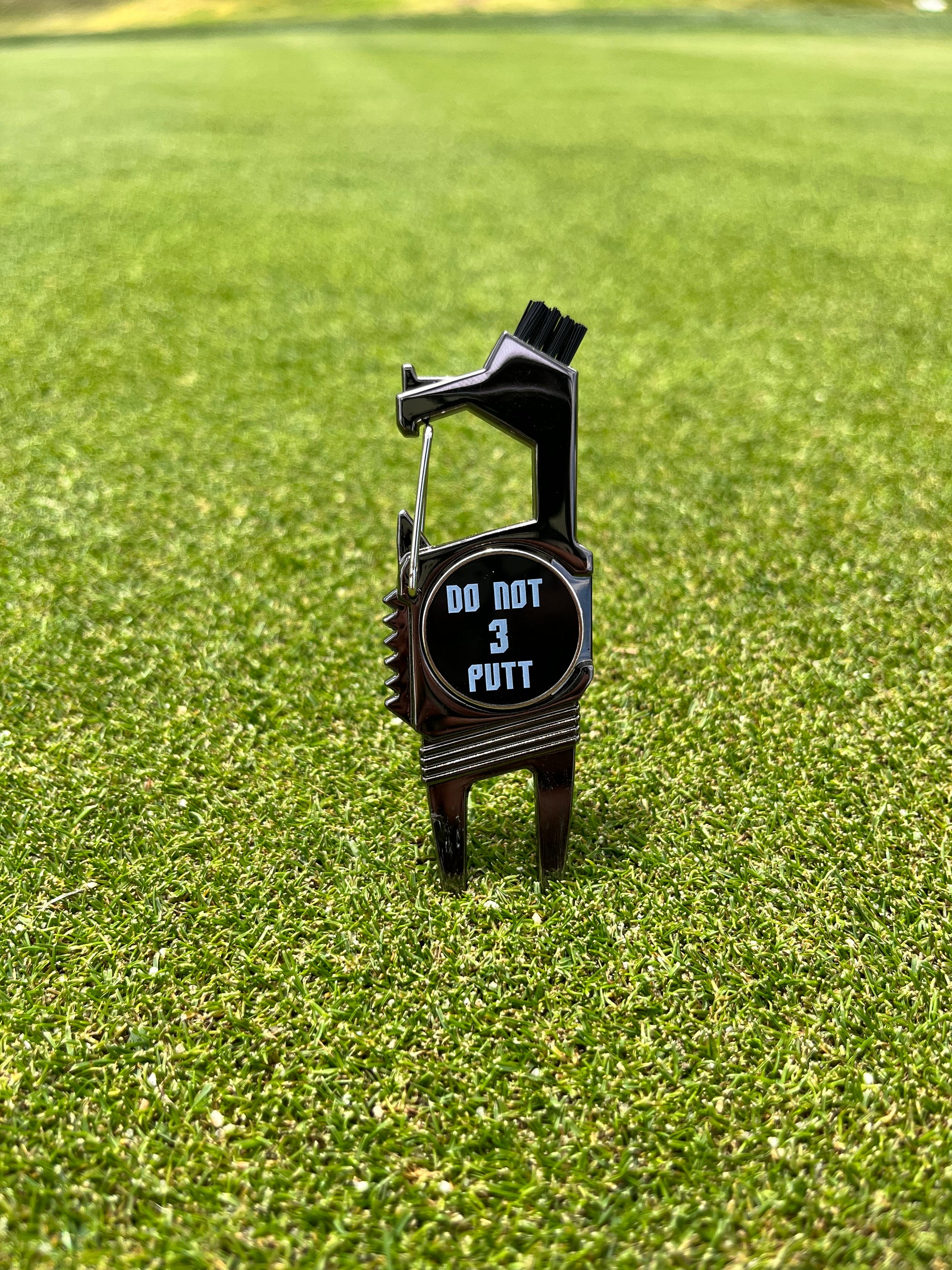 SHANKITGOLF 5 in 1 “Do not 3 Putt” Funny Golf Divot Tool - Ball Marker